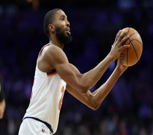 4年拿1.5億美金！17投15分，三分5中1，球迷：尼克斯有你就沒(méi)個(gè)好