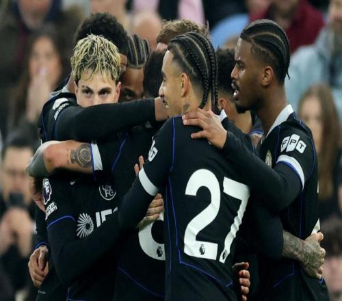 埃梅里掉下神壇：4場不勝，英超爭四形勢大亂：4隊差距最多3分