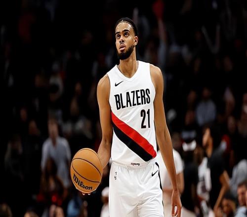 表現(xiàn)得到了認(rèn)可！灰熊又用雙向合同迅速簽回了前開拓者側(cè)翼新星