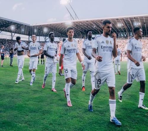 落后巴薩4分！皇馬更衣室?guī)缀踅^望：翻盤希望渺茫想要換帥