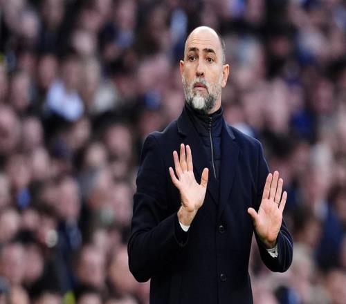 保級(jí)路上的“絆腳石”熱刺救火主帥發(fā)言引眾怒，這是要拆自己臺(tái)