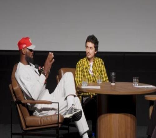 詹姆斯：去熱火讓我走出舒適區(qū)，但我不建議其他人25歲效仿我