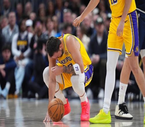 超越賈巴爾成為NBA歷史進(jìn)球榜第一，詹姆斯迎來“里程悲”