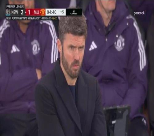 曼聯(lián)39天才兩戰(zhàn)，卡里克敦促球員反思！少踢10場多一人還跑輸紐卡