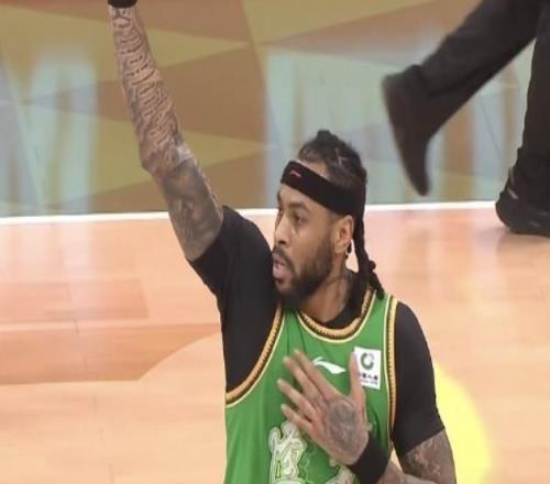 莫蘭德：如果哪天不在遼籃我就不用微博了祝郭艾倫早日康復