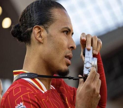 范戴克和拉莫斯，誰更接近歷史第一中衛(wèi)標(biāo)準(zhǔn)