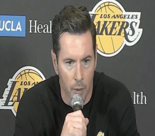 雷迪克：我們在防守端展現(xiàn)了韌性詹姆斯左肘需要進(jìn)一步檢查