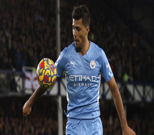 曝皇馬考慮簽羅德里，金球先生續(xù)約要35萬鎊周薪，曼城要價6000萬