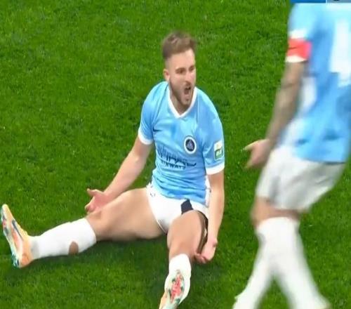 凄慘！中超勁旅冬窗買6大強(qiáng)援，首秀被踢成篩子，國足傳奇受質(zhì)疑