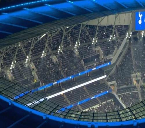 看不下去，13落后于水晶宮后大量熱刺球迷離場