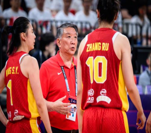 中國(guó)女籃連場(chǎng)險(xiǎn)遭大逆轉(zhuǎn)：兩戰(zhàn)狂送39失誤三分42中9狂打33鐵