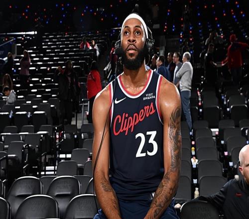 面對老東家打出了攻守兼?zhèn)涞谋憩F(xiàn)，快船新援能否抓住機會站穩(wěn)腳跟