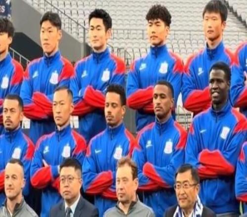 東體：米內(nèi)羅能否出戰(zhàn)英博仍未知李可基本達到出場比賽要求