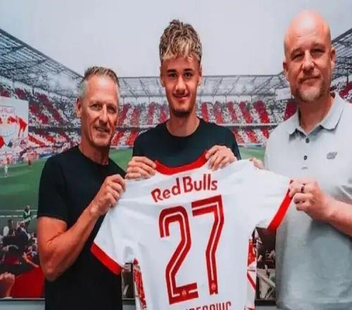 米體丨薩爾茨堡紅牛18歲邊鋒吸引米蘭關注