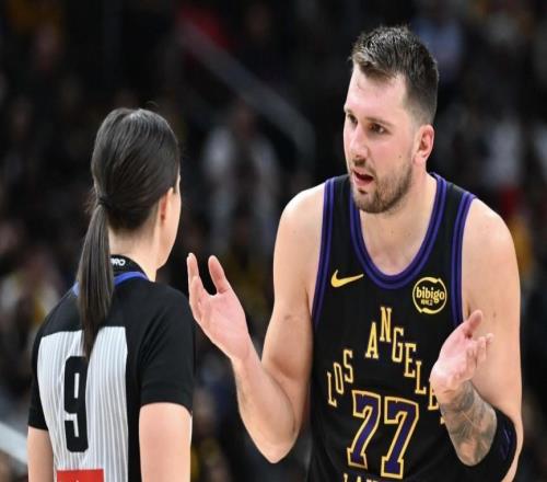 哈斯勒姆：東契奇應(yīng)該停止向裁判抱怨，因為哭訴換不來總冠軍