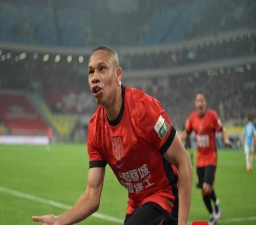 中超揭幕戰(zhàn)開門紅！成都蓉城51大勝10人深圳新鵬城