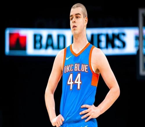 面對湖人二隊豪取29分，雷霆后場新星也開始逐漸適應(yīng)比賽節(jié)奏了