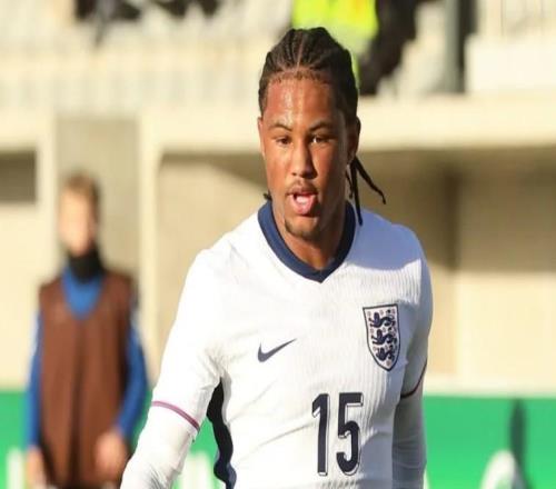 電訊報(bào)：阿森納、曼聯(lián)和藍(lán)軍今夏將爭奪富勒姆18歲中衛(wèi)阿米薩