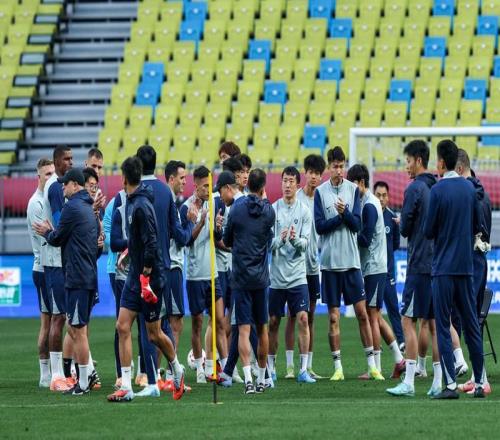 深圳新鵬城周五中超新賽季首秀戰(zhàn)蓉城，有望五外援首發(fā)