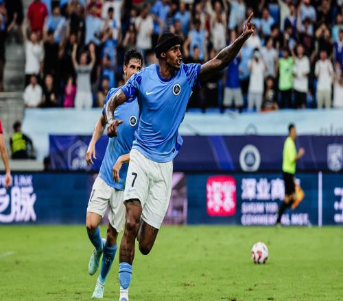 51！成都蓉城踢瘋了！開門紅領跑中超積分榜！姜至鵬老毛病又犯