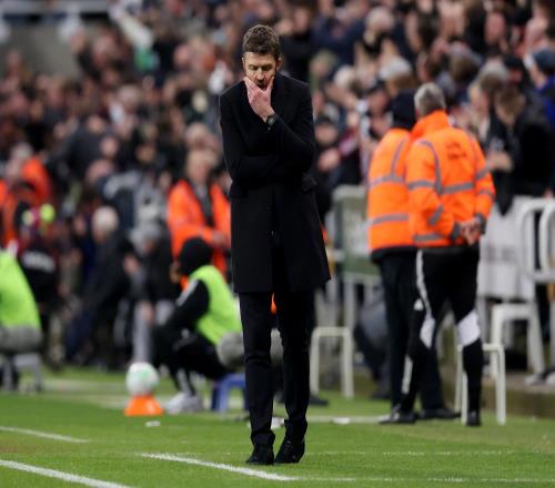 紐卡斯?fàn)?1曼聯(lián)：當(dāng)戈登比謝什科更像中鋒