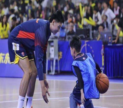 CBA常規(guī)賽下周戰(zhàn)火重燃，崔永熙復(fù)出在即迎加盟廣東隊(duì)首秀