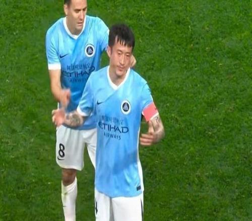 中超揭幕戰(zhàn)51！蓉城狂勝10人新鵬城！韋林頓2球姜至鵬紅牌惹爭(zhēng)議