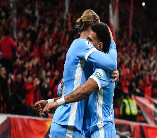 爆大冷！中超衛(wèi)冕冠軍倒下，4次中框，進球被吹，穆斯卡特暴怒