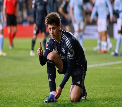 送助攻仍被換下！9000萬(wàn)紅星1個(gè)月2次不滿主帥蔑笑嘲諷：總是我