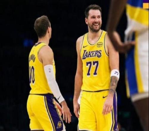 沒有詹姆斯！東契奇三節打卡下班，狂砍44分9籃板5助攻！