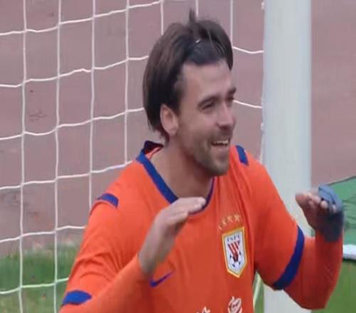 全場戰(zhàn)報(bào)泰山3：0擊敗遼寧鐵人，迎來新賽季開門紅