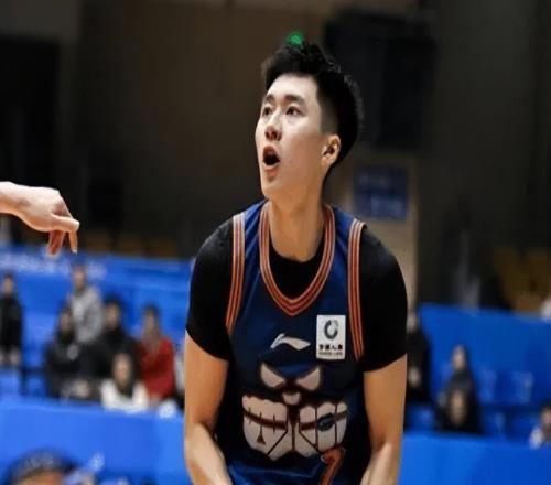 星銳隊9476大學(xué)生聯(lián)隊球員評價：2人滿分，7人及格，2人低迷