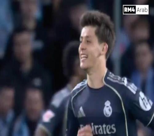 世體：居萊爾下場(chǎng)時(shí)面帶諷刺般微笑，是對(duì)阿韋洛亞決定的不滿