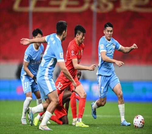 中超首個(gè)大冷門，12！冠軍又輸，海港主場(chǎng)12保級(jí)隊(duì)，遭遇2連敗