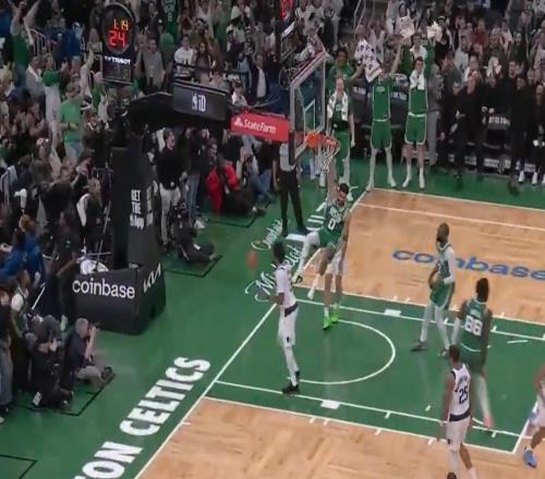 歡迎回到NBA！塔圖姆6投0中后補(bǔ)扣+三分連拿5分，半場5+5+5