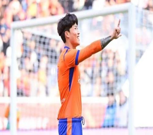 一場(chǎng)30大勝！中超第1輪：山東泰山擊敗遼寧鐵人，取得主場(chǎng)開門紅