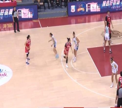 女籃熱身賽中國隊72：66再勝巴西，張子宇貢獻11分3籃板