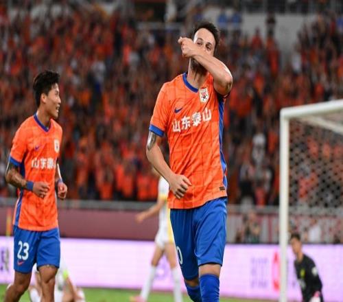 泰山VS遼寧首發(fā)：5外援對(duì)決！阿爾瓦羅先發(fā)，熱菲尼奧PK克雷桑