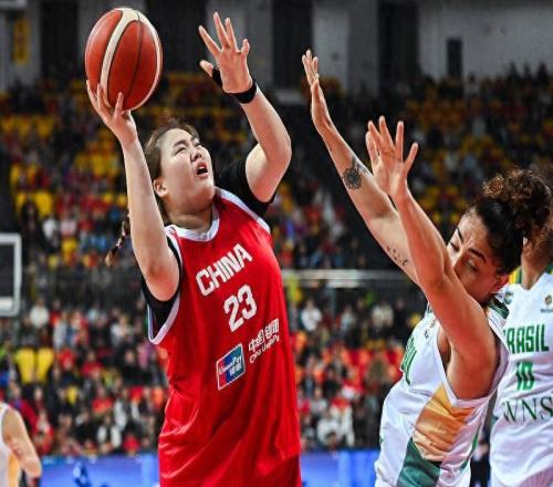 內(nèi)線雙星各顯特點(diǎn)，中國(guó)女籃熱身賽雙殺巴西