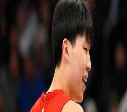 徹底打嗨！楊瀚森21+9+6！復(fù)出就爆太香了！