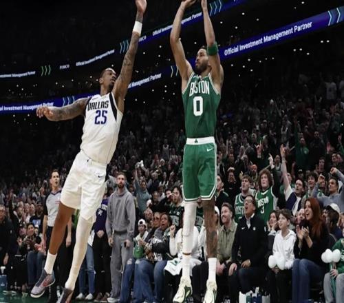 杰倫布朗：很開心看到塔圖姆回歸，他看起來狀態(tài)很不錯(cuò)