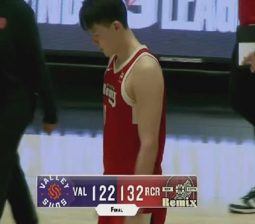 13中10！四項(xiàng)生涯新高！楊瀚森徹底大爆發(fā)