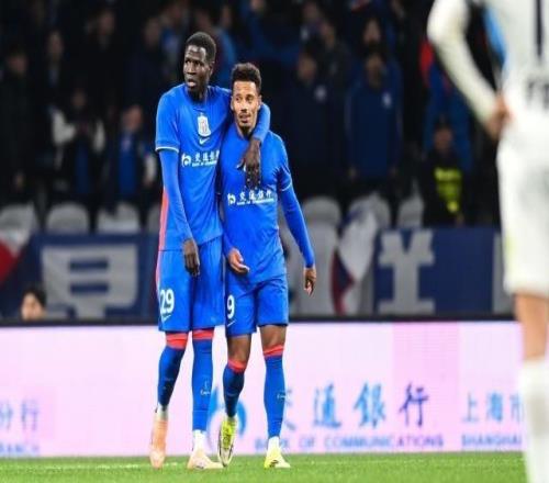 上海雙雄冰火兩重天申花逆轉(zhuǎn)破局海港爆冷折戟