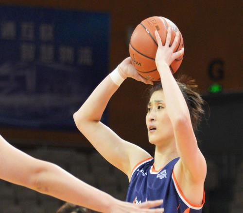 轟30+10，三分6中6！中國女籃1米85王牌閃耀：她是李夢最佳替身