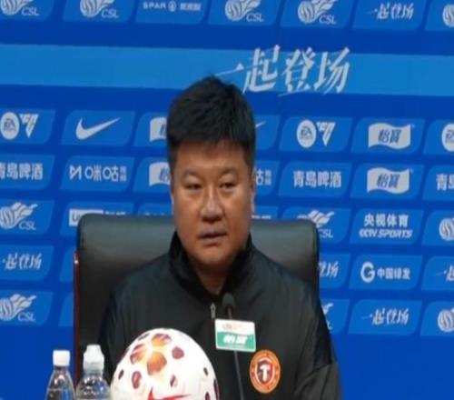 李金羽：隊(duì)員們略顯緊張來到嶄新平臺(tái)要交點(diǎn)學(xué)費(fèi)