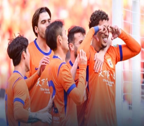 山東泰山30完勝遼寧積3排名第8，申花53大連，成都蓉城領(lǐng)跑！