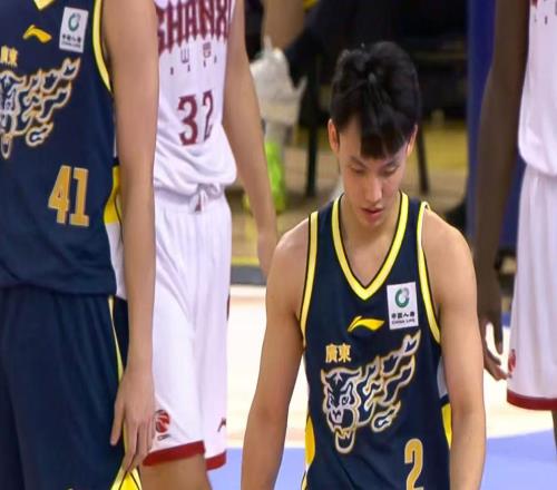 朱芳雨賭對(duì)了！崔永熙+麥考爾王者歸來(lái)，廣東“5上5下”重出江湖