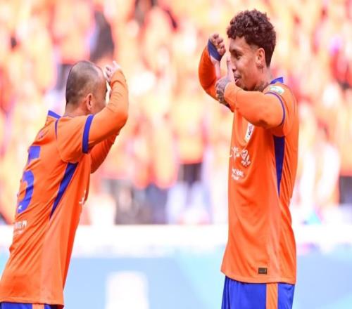 泰山完勝遼寧鐵人！媒體人熱議：爭(zhēng)冠快成梗了，豪門(mén)給升班馬上課