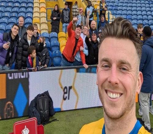 曼斯菲爾德前鋒：我是兒廠夢(mèng)今天給阿森納制造了足夠的麻煩