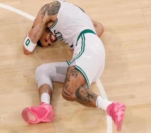 塔圖姆：為自己而驕傲他會恢復(fù)成2024年率隊奪冠的塔圖姆嗎